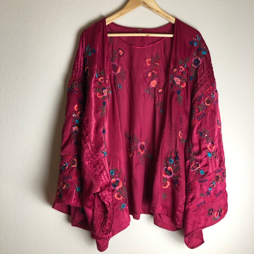 Free People Ariel Kimono in Raspberry size M